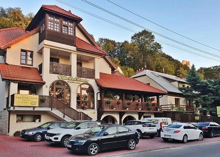 Pod Basztą Restauracja&WellnessPensjonat